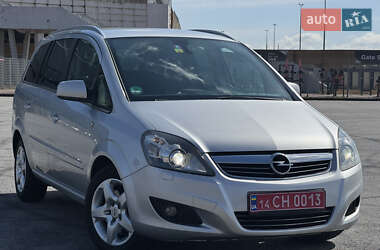 Мінівен Opel Zafira 2011 в 