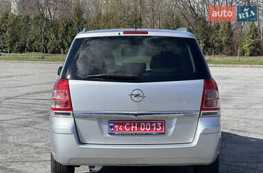 Мінівен Opel Zafira 2011 в 