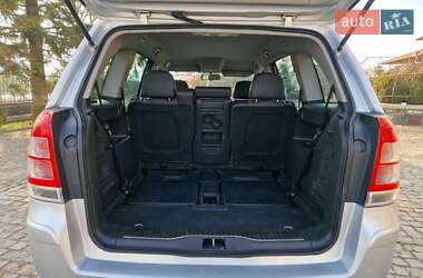 Минивэн Opel Zafira 2009 в 