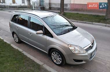 Минивэн Opel Zafira 2008 в 