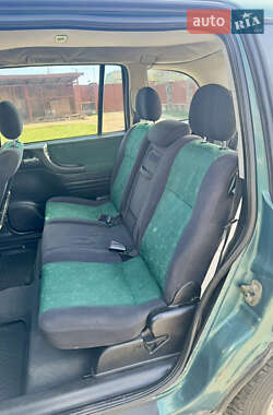 Минивэн Opel Zafira 2002 в 