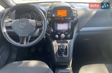 Мінівен Opel Zafira 2011 в 