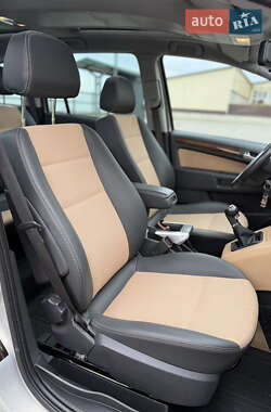 Минивэн Opel Zafira 2010 в 