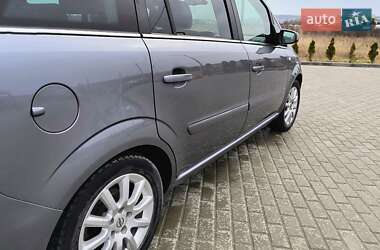 Минивэн Opel Zafira 2008 в 