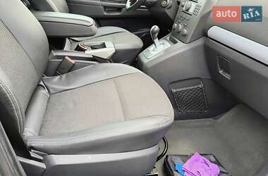Минивэн Opel Zafira 2008 в 