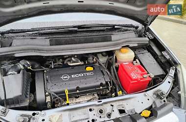 Минивэн Opel Zafira 2008 в 
