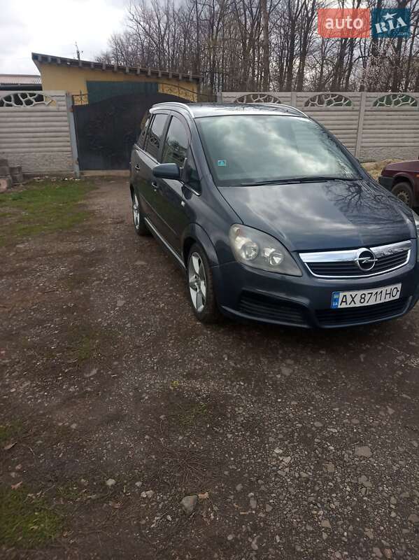 Минивэн Opel Zafira 2007 в Чугуеве фото 3 Минивэн Opel Zafira 2007 в Чугуеве