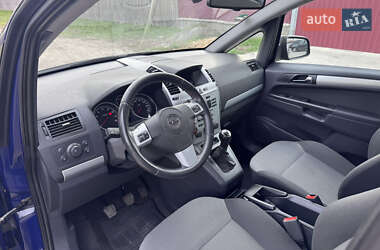 Минивэн Opel Zafira 2013 в 