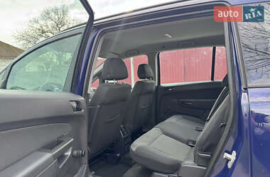 Минивэн Opel Zafira 2013 в 