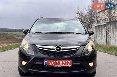 Минивэн Opel Zafira 2013 в 