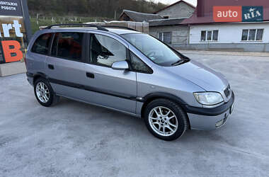 Минивэн Opel Zafira 2000 в 