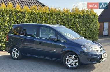Мінівен Opel Zafira 2011 в 