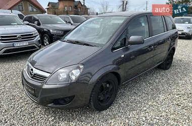 Минивэн Opel Zafira 2011 в 
