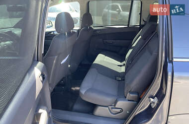 Мінівен Opel Zafira 2010 в 