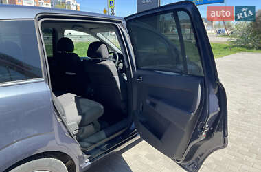 Мінівен Opel Zafira 2010 в 