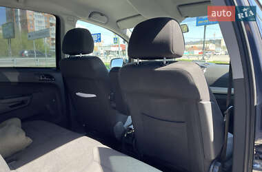 Мінівен Opel Zafira 2010 в 