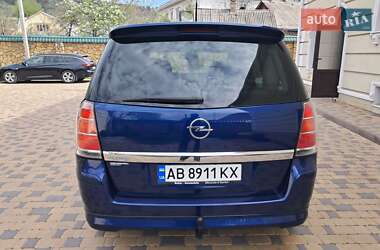Минивэн Opel Zafira 2007 в 
