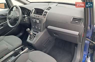 Минивэн Opel Zafira 2007 в 