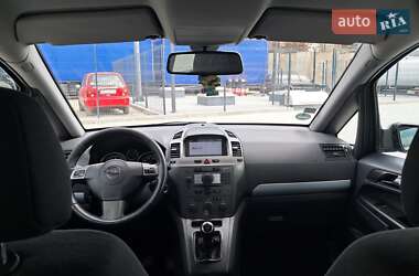 Минивэн Opel Zafira 2007 в 