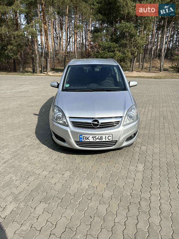 Мінівен Opel Zafira 2008 в 