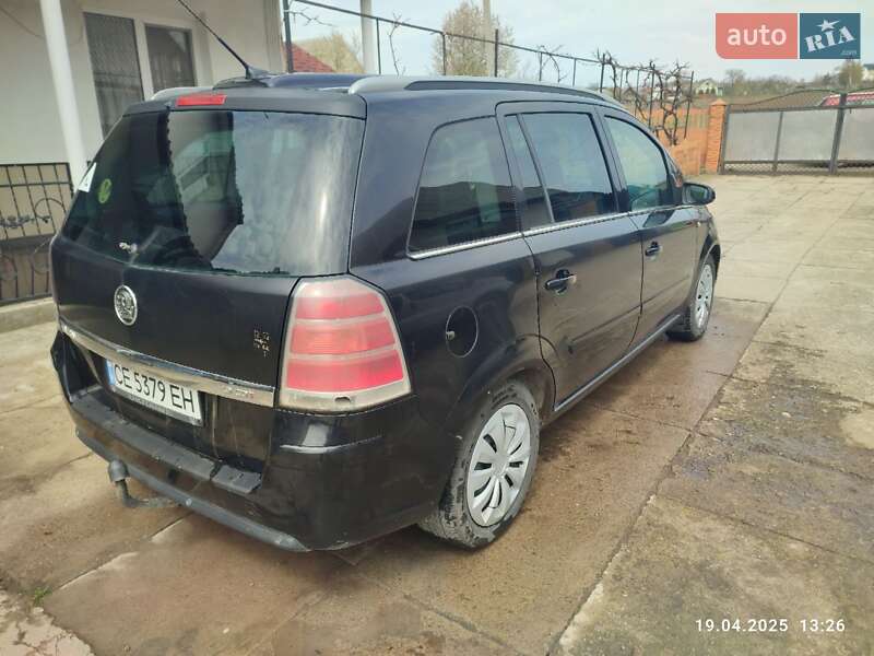 Минивэн Opel Zafira 2005 в Глыбокой
