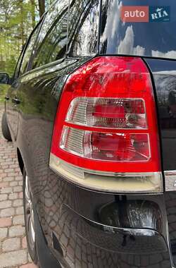 Мінівен Opel Zafira 2011 в 