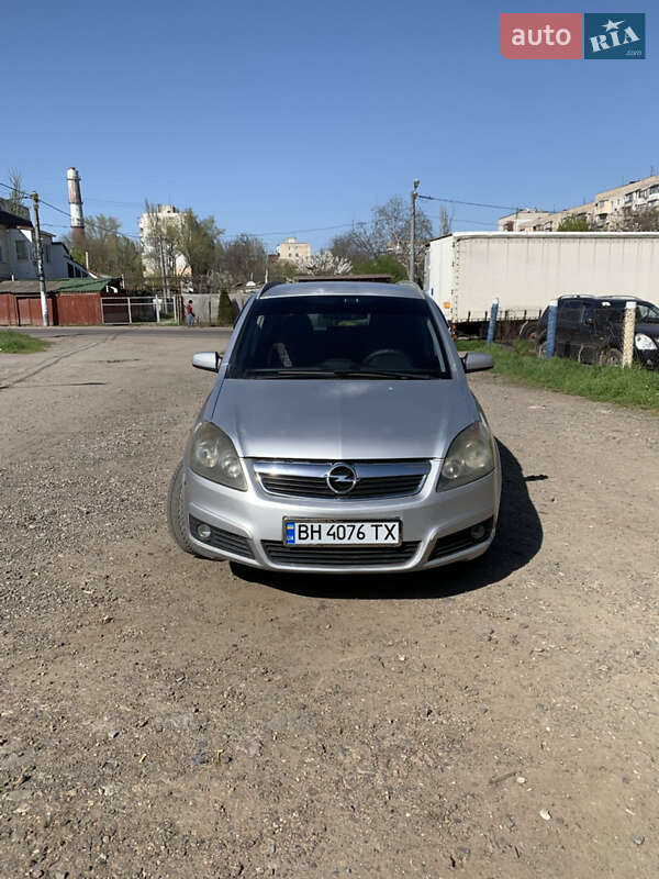 Opel Zafira 2005