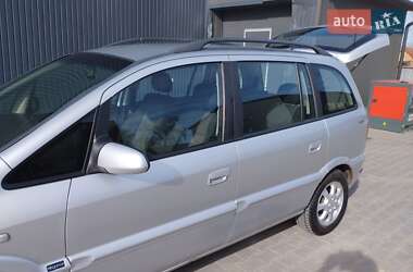 Минивэн Opel Zafira 2004 в 