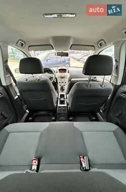 Минивэн Opel Zafira 2008 в 