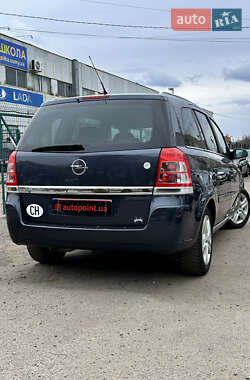 Минивэн Opel Zafira 2008 в 