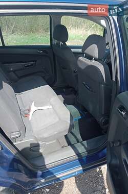Минивэн Opel Zafira 2011 в 