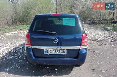 Минивэн Opel Zafira 2011 в 