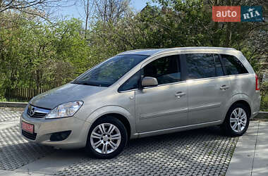 Мінівен Opel Zafira 2011 в 