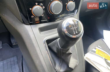 Минивэн Opel Zafira 2010 в 