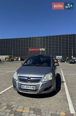 Мінівен Opel Zafira 2010 в 