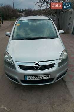 Минивэн Opel Zafira 2005 в 