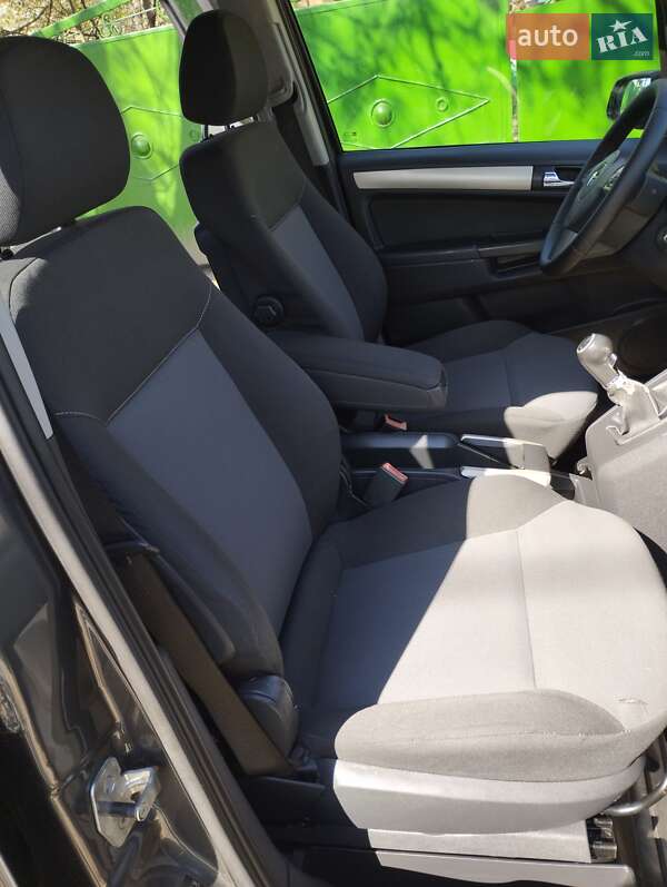 Минивэн Opel Zafira 2009 в Бердичеве