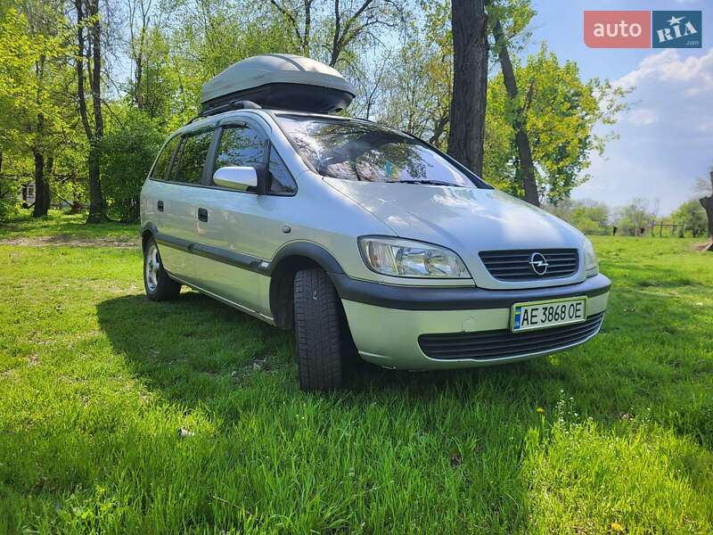 Opel Zafira 2002