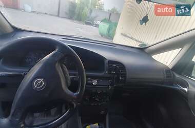 Мінівен Opel Zafira 2001 в 