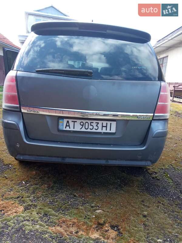 Мінівен Opel Zafira 2005 в Городенці