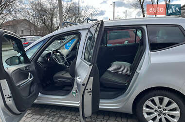 Мінівен Opel Zafira 2016 в 