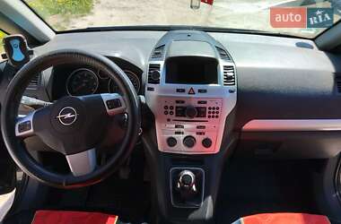 Минивэн Opel Zafira 2009 в 