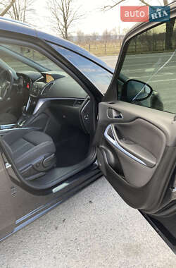 Микровэн Opel Zafira 2014 в 