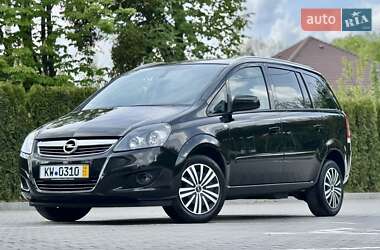 Мінівен Opel Zafira 2013 в 