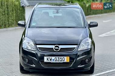 Мінівен Opel Zafira 2013 в 