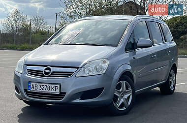 Минивэн Opel Zafira 2009 в Виннице