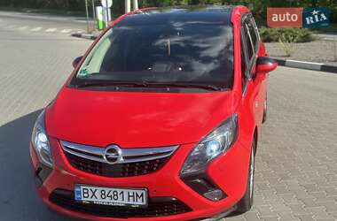 Минивэн Opel Zafira 2012 в 