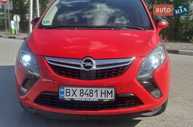 Минивэн Opel Zafira 2012 в 