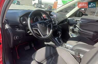 Минивэн Opel Zafira 2012 в 