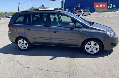 Минивэн Opel Zafira 2011 в 